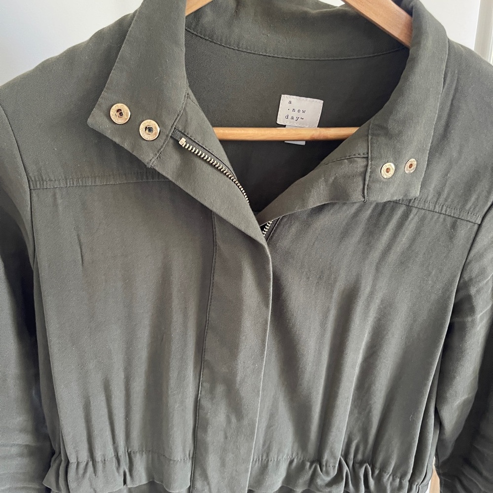 Green lightweight jacket - Picture 7 of 8